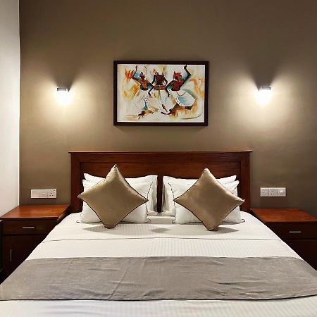 Cliveland Residence 康提 外观 照片